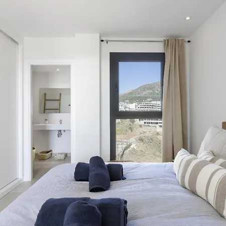 Higueron Skyline * פואנגירולה