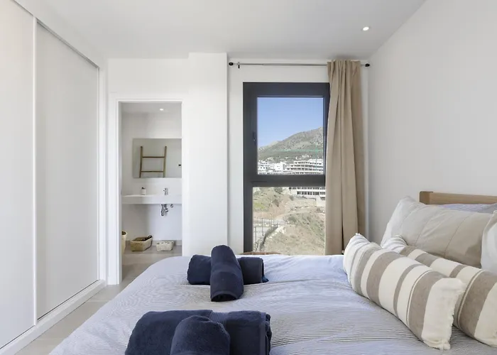 Higueron Skyline * フエンヒロラ